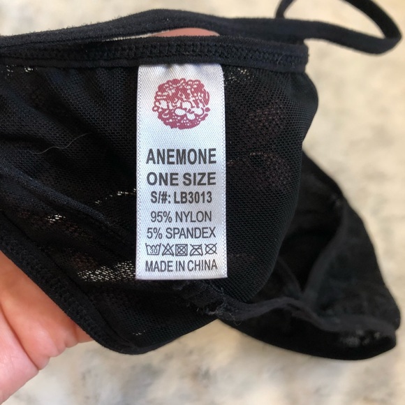 Anemone. Black sheer lace bralette. One size. - Picture 4 of 4